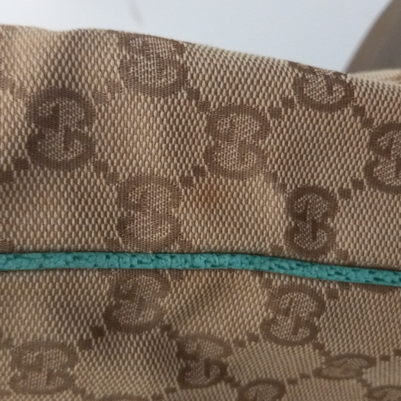 Authentic Gucci GG Monogram Supreme Tote Bag - Picture 10 of 12